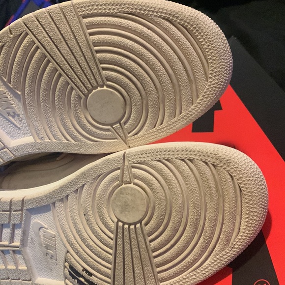 Guava Ice Jordan 1 size 10 - Picture 3 of 6